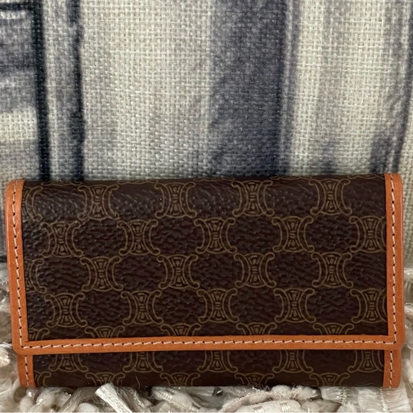 CELINE MACADAM 6-RING KEY HOLDER🔑 RARE LIKE-NEW CONDITION⭐️ALWAYS AUTHENTIC - Picture 1 of 9